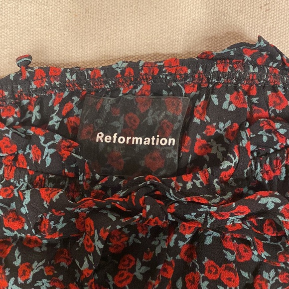 Reformation Kirsten Top in Mabel - Picture 2 of 4